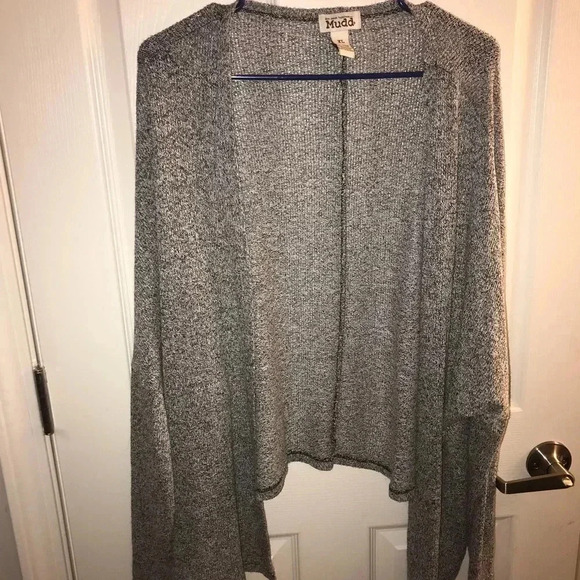 Cardigan sweater⭐️ - Picture 1 of 4